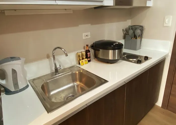 Apartamento Cosmopolitan Comfort Makati 1 Bedroom Wonder 300mb 2428 Internet Manila