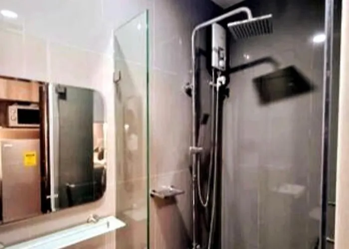 Cosmopolitan Comfort Makati 1 Bedroom Wonder 300mb 2428 Internet Manila